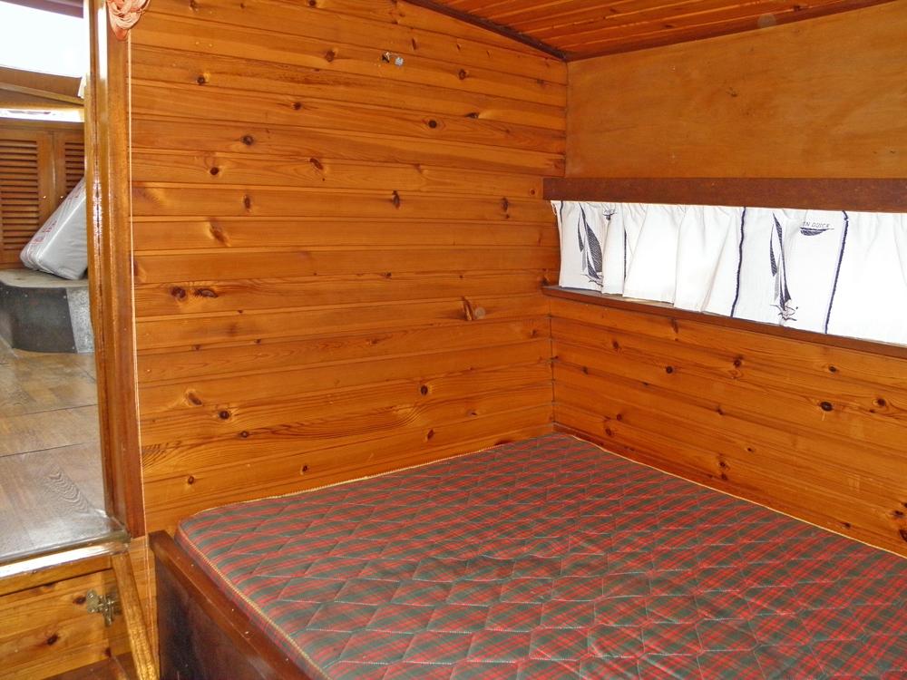 Aft cabin, Accommodation